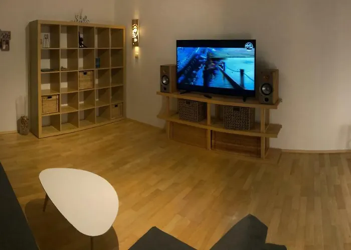 Peter Pan & Free Parking Апартаменты *