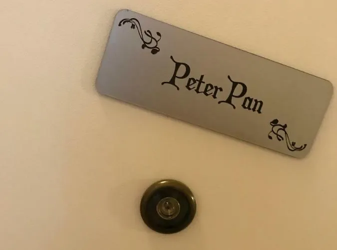 Peter Pan & Free Parking Любляна